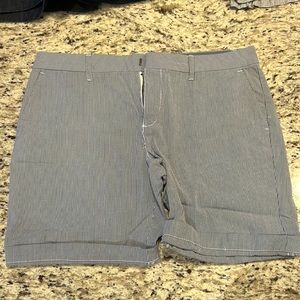 Tommy Hilfiger blue and white stripped Bermuda shorts size 6